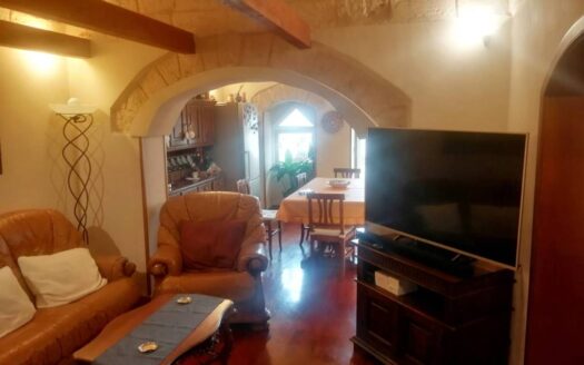 Appartamento in via Grottemorgola 15, Capurso