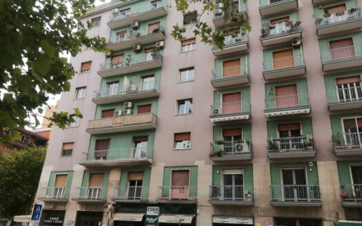 Appartamento in largo Ignazio Ciaia 7, Carrassi, Bari