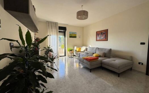 Appartamento in via Guglielmo Marconi 27, Adelfia